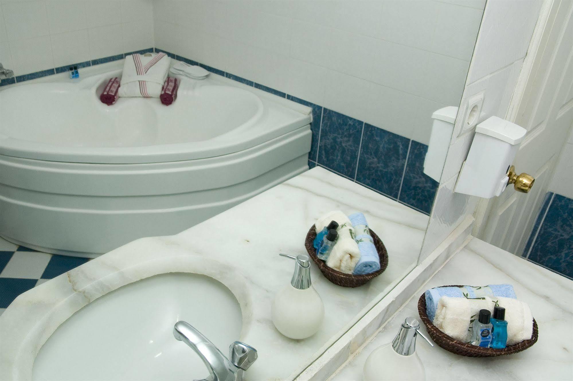 Sevi Classic Hotel Fethiye Room photo