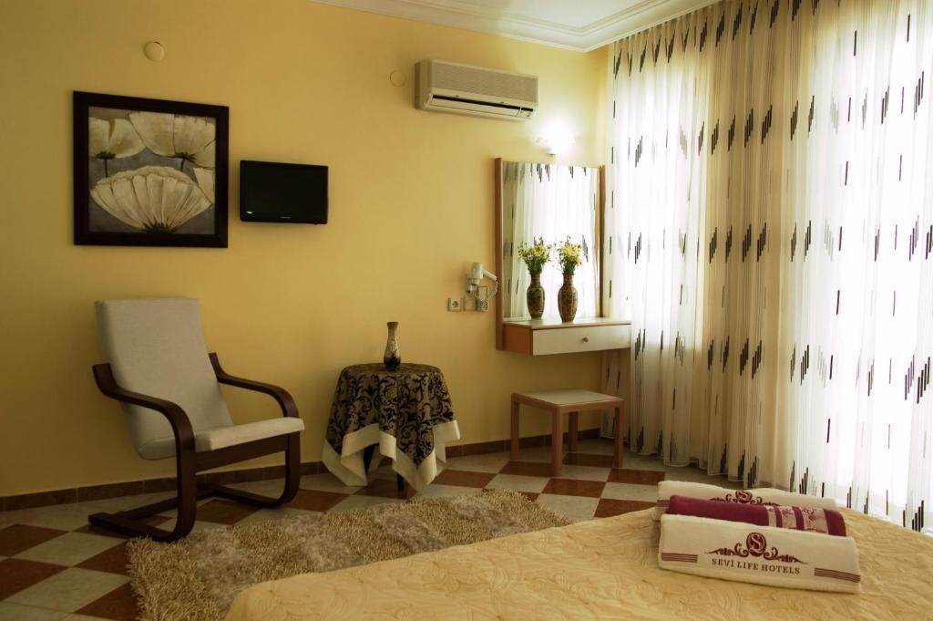 Sevi Classic Hotel Fethiye Room photo